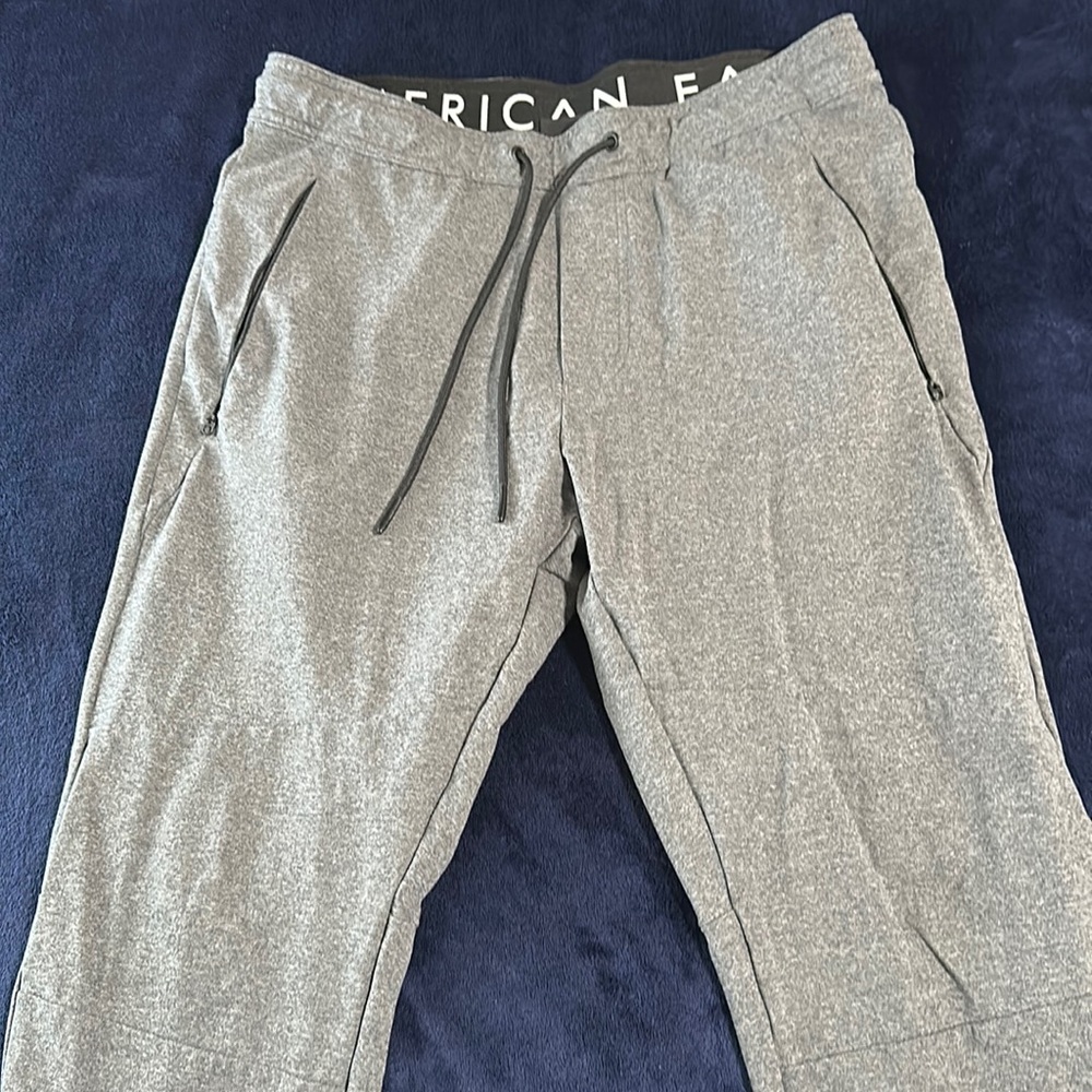 American Eagle joggers